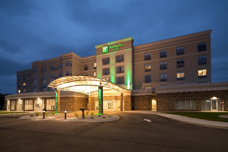 Delta Hotels By Marriott Kalamazoo Conference Center Exterior photo